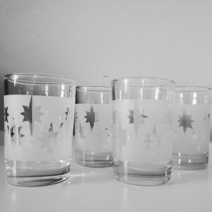 Star Patterned Glass Tumbler Set